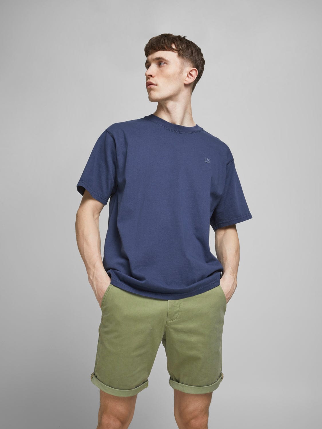 Pantalón corto chino verde-JJIBOWIE